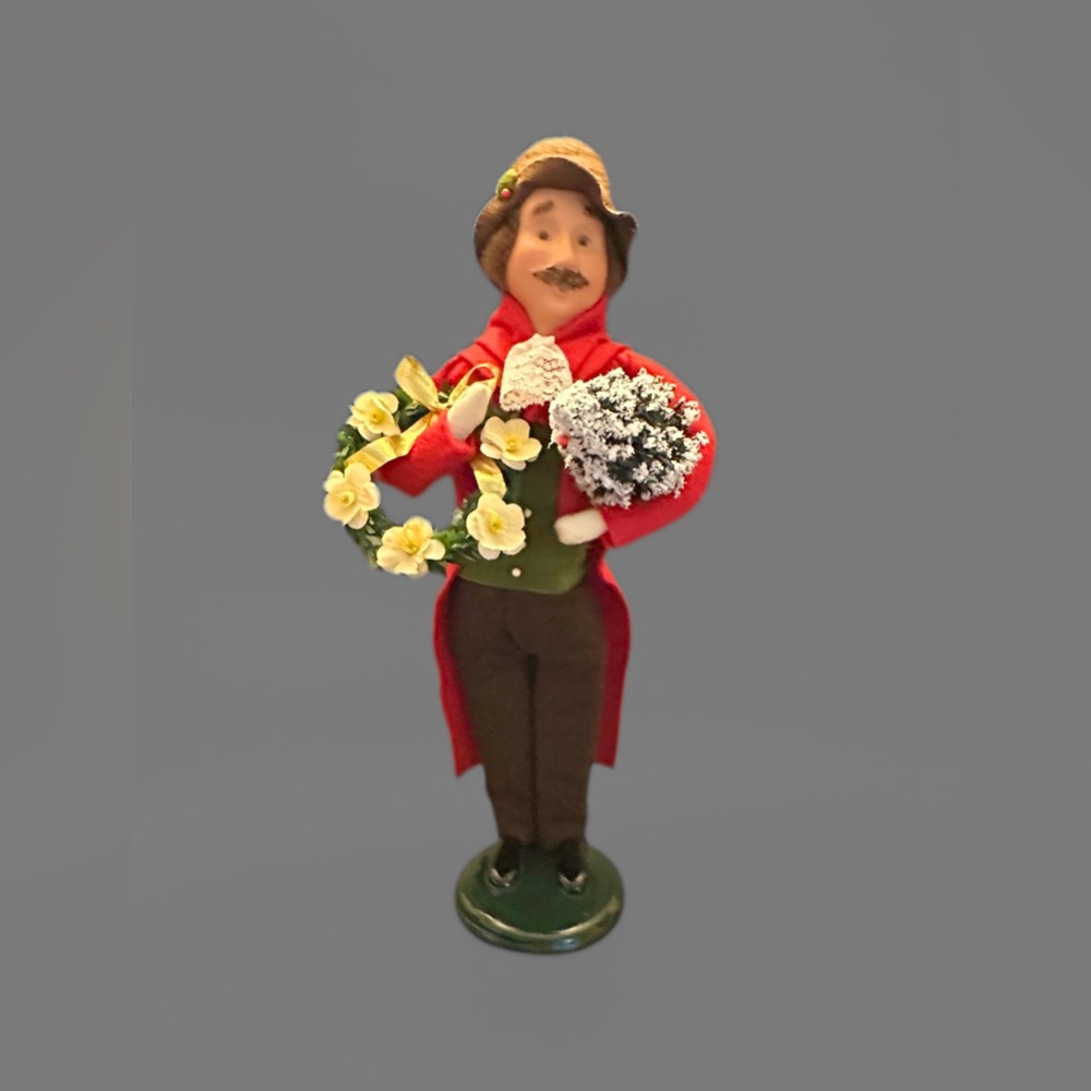 Byers’ Choice Victorian Caroler 2008 Family D – Handmade Christmas Figure